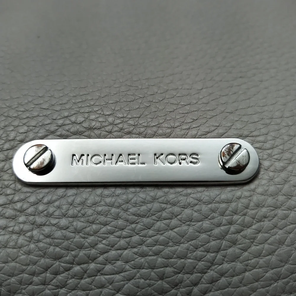 Michael Kors Gray Pebbled Leather Zipper Closure Hobo Shoulder Bag